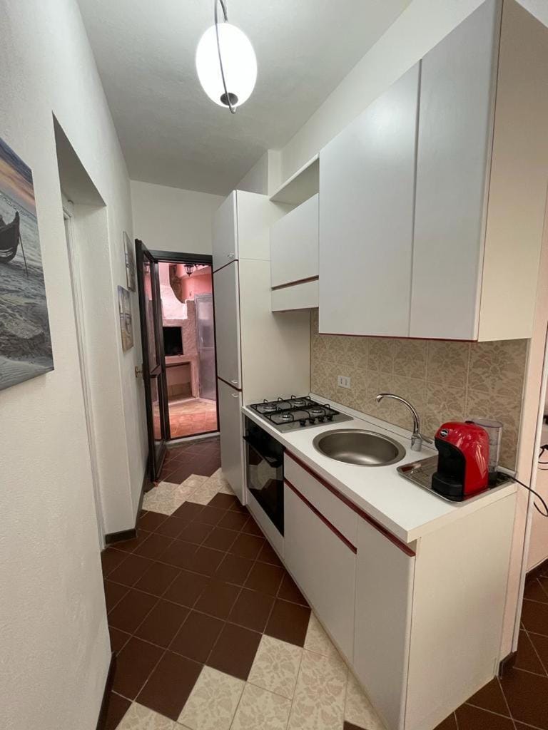 Kitchen or kitchenette