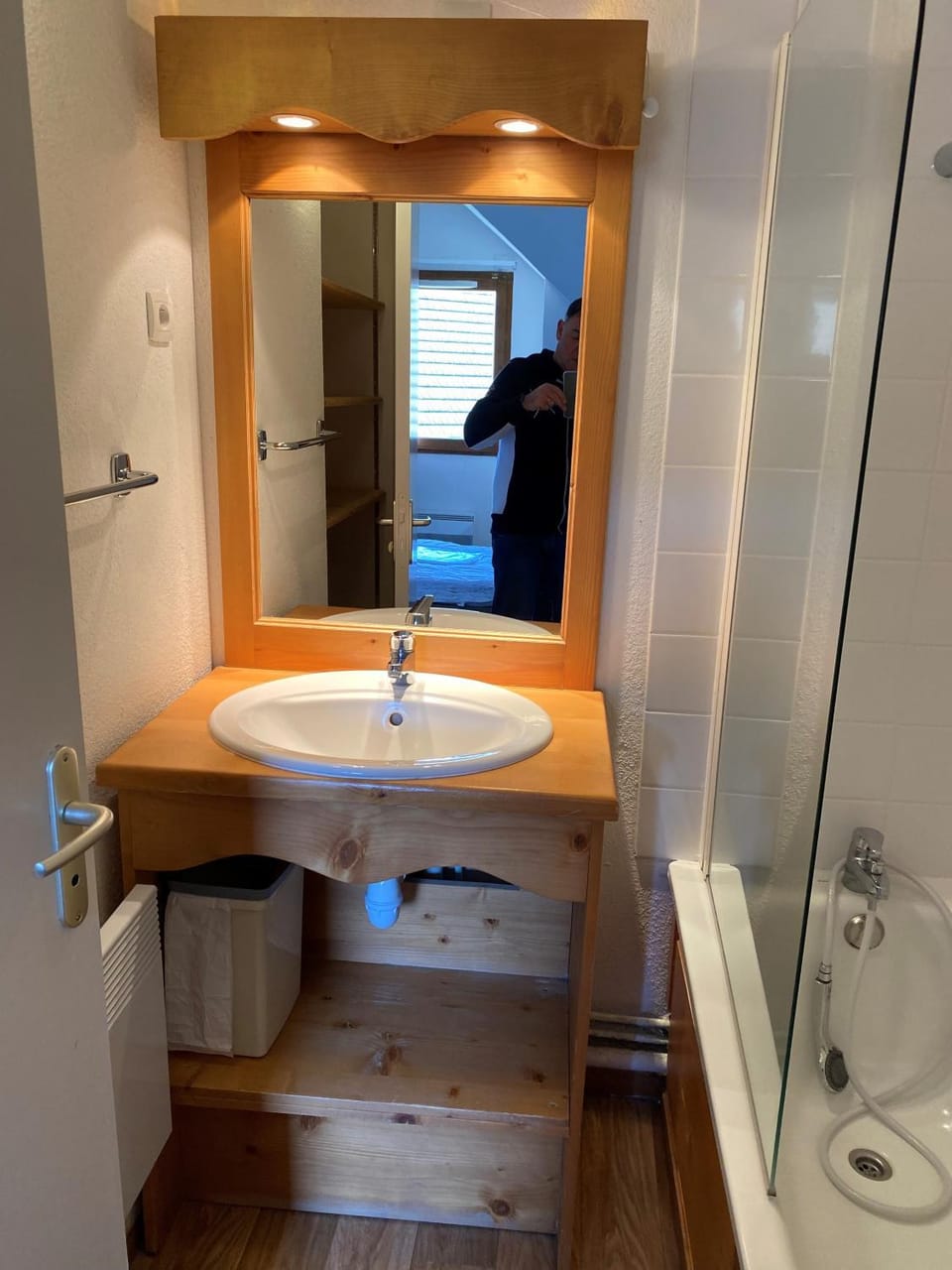 Bathroom, Bath
