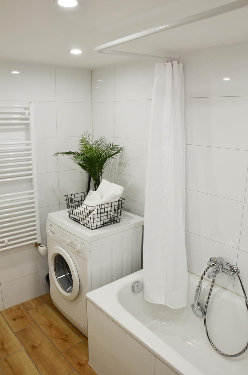Bathroom, Bath, washing machine