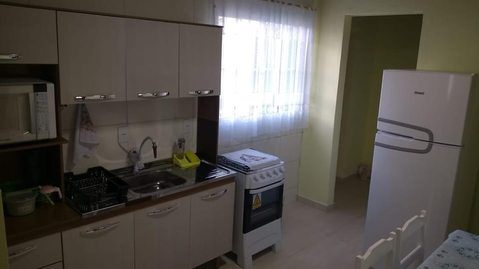 Coffee/tea facilities, Kitchen or kitchenette, minibar, oven, pet friendly, stove, kitchen