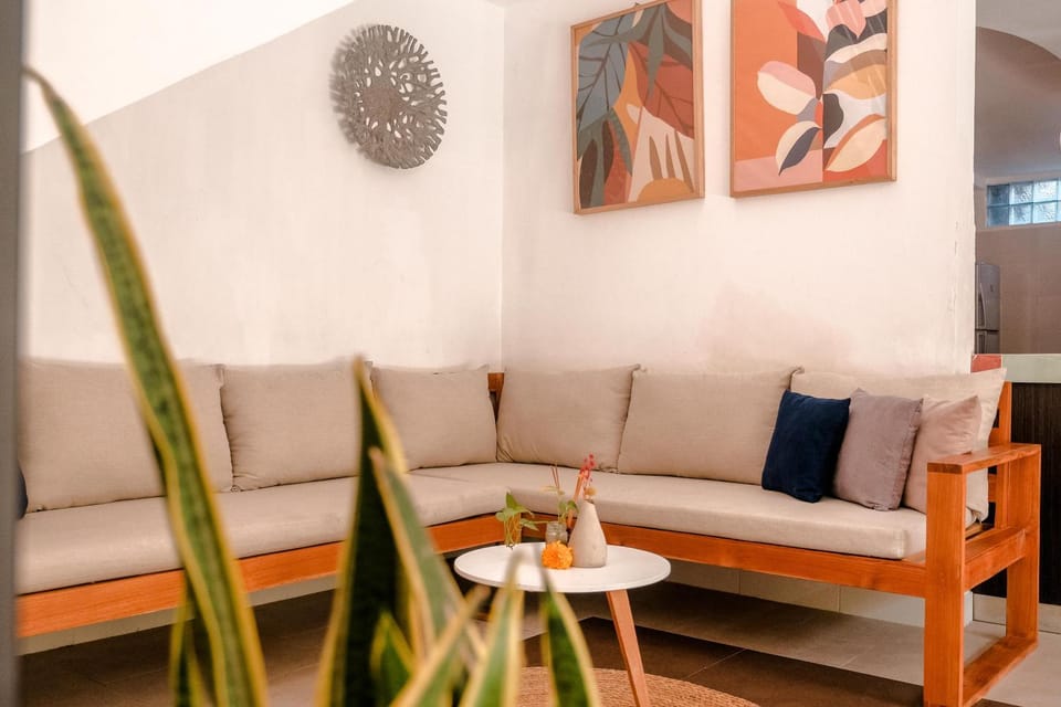 Living room, Decorative detail, Seating area