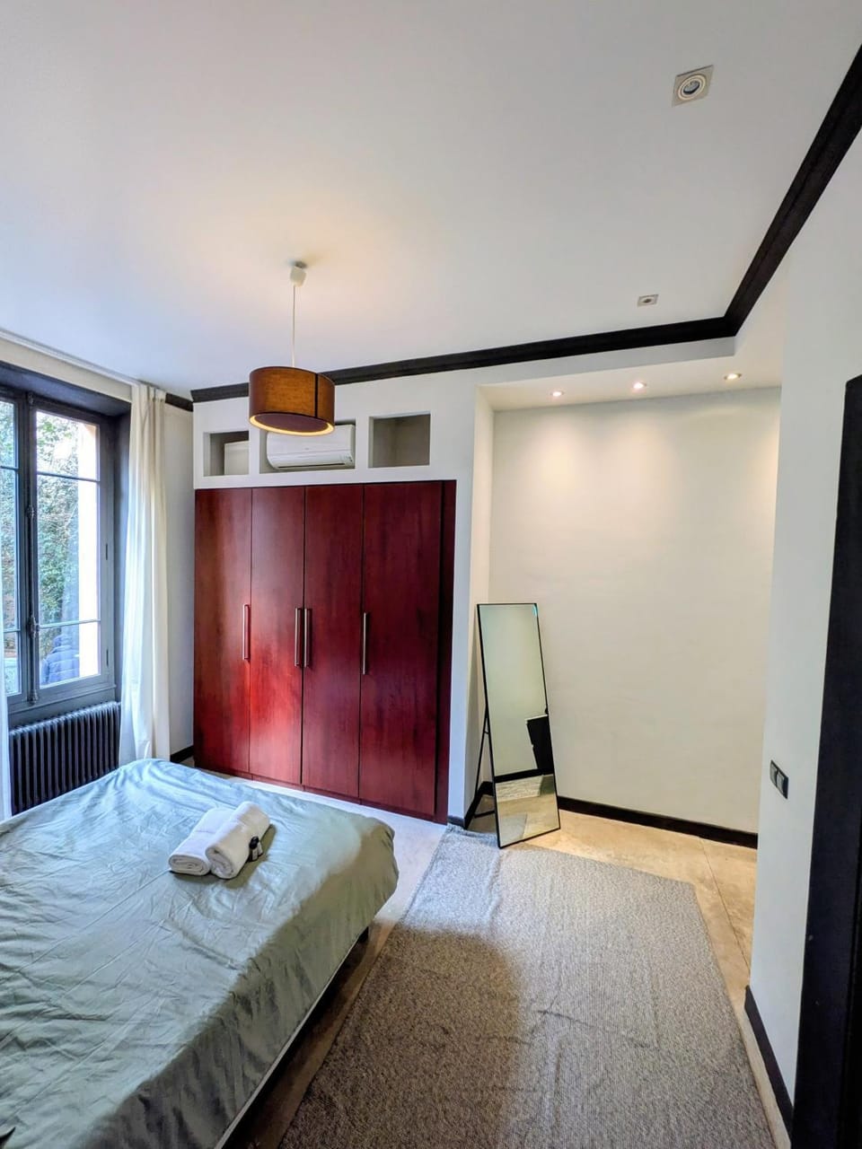 Stylish Town House with 3 bedrooms and private parking Apartment in Cannes