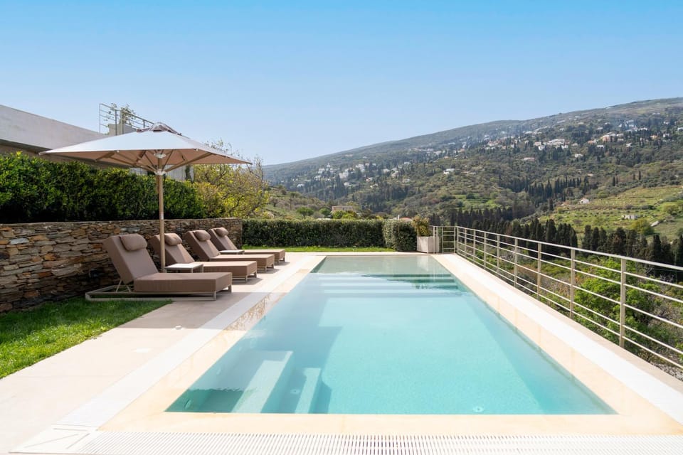 Spring, Day, Natural landscape, Mountain view, Pool view, Swimming pool, sunbed