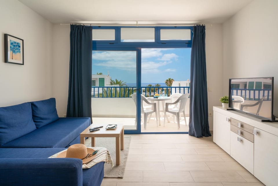 Balcony/Terrace, Living room