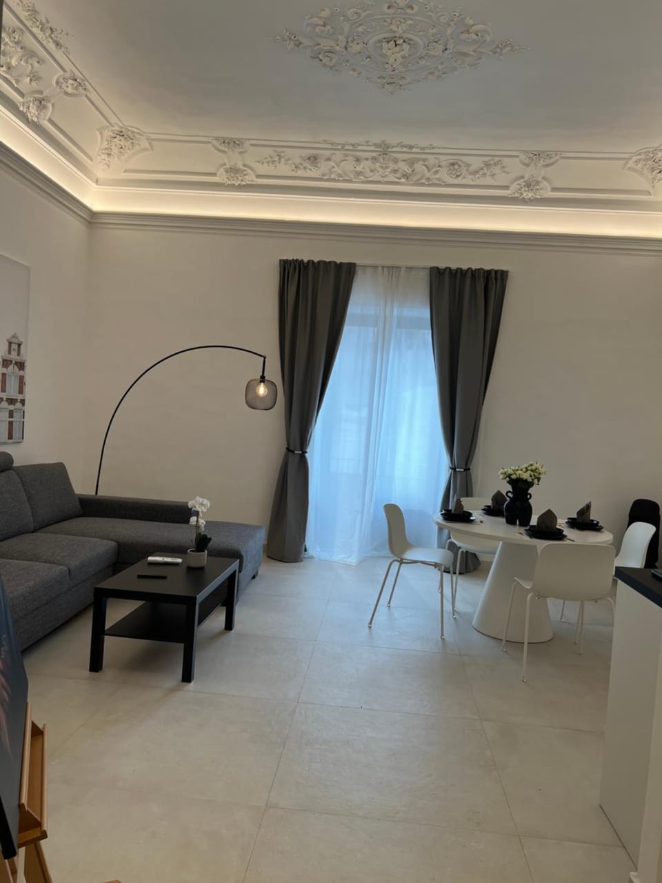 Communal lounge/ TV room
