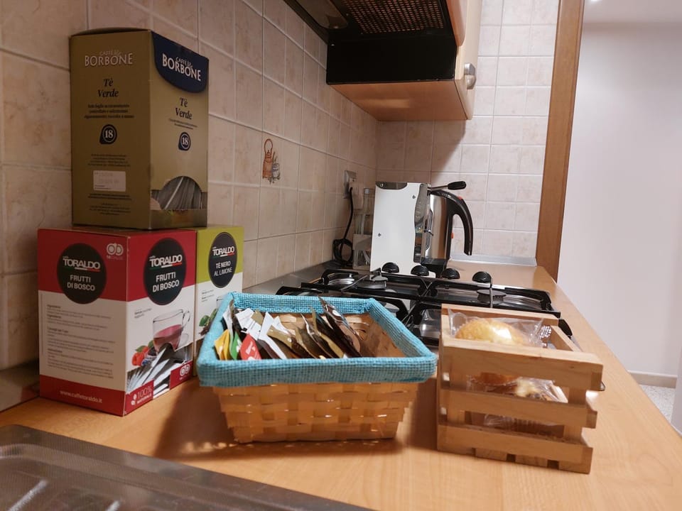 Coffee/tea facilities