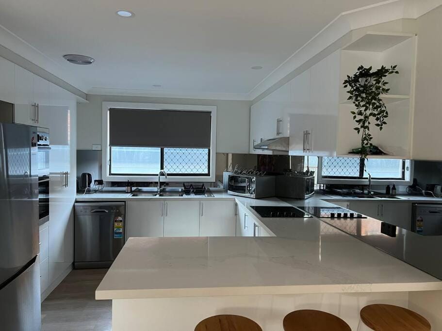 Renovated Coastal getaway with water views Apartment in Patonga