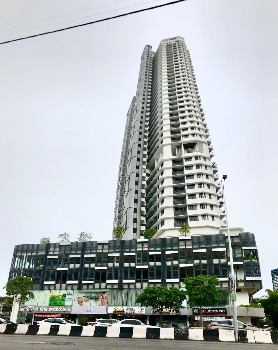 Property building, Coffee/tea facilities, Pool view