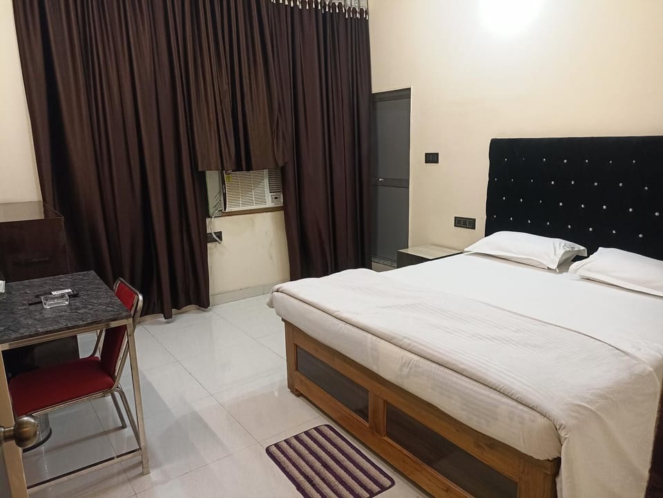 Anand Vihar Hotel in West Bengal