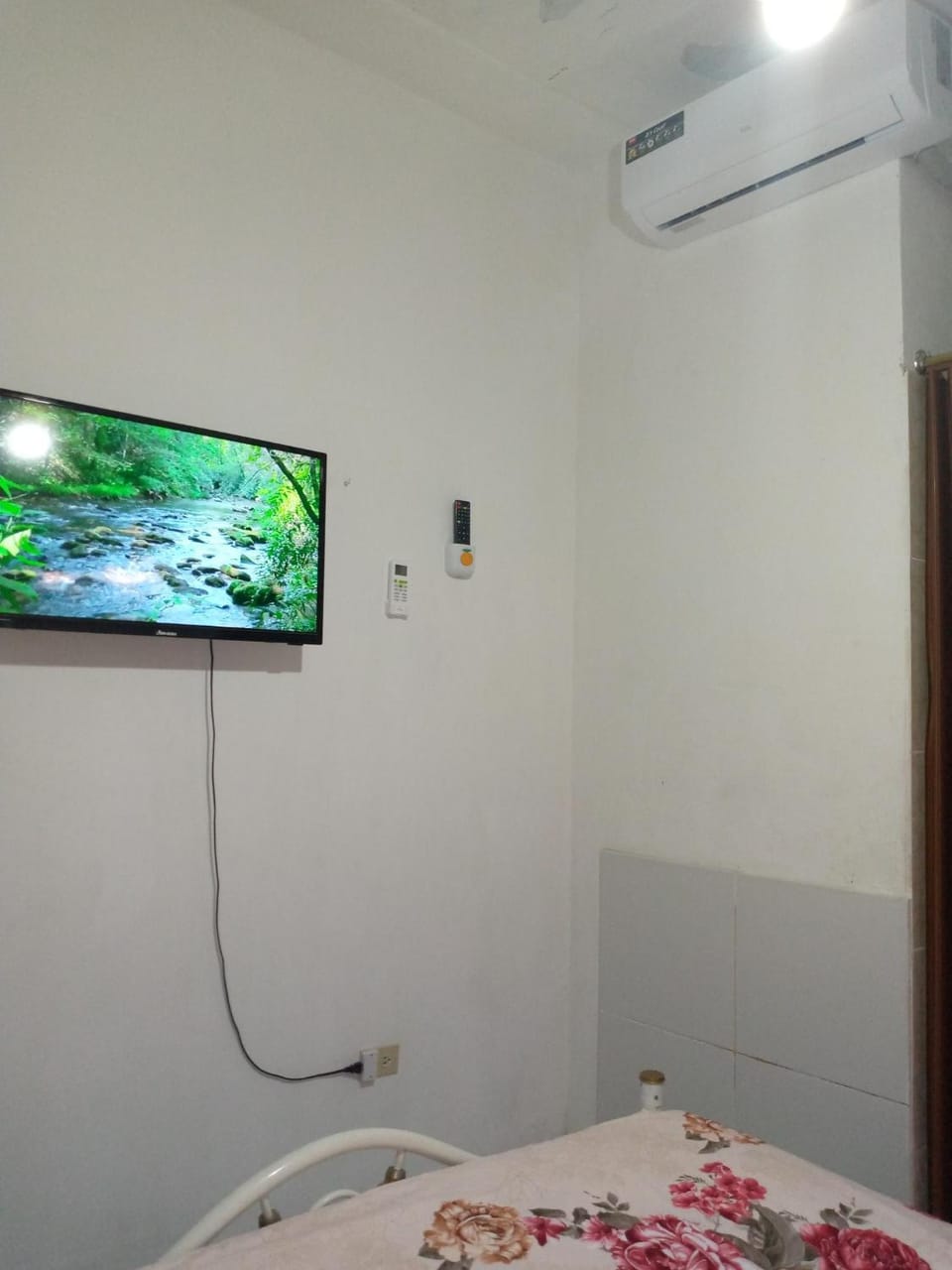 TV and multimedia, Bedroom, air conditioner