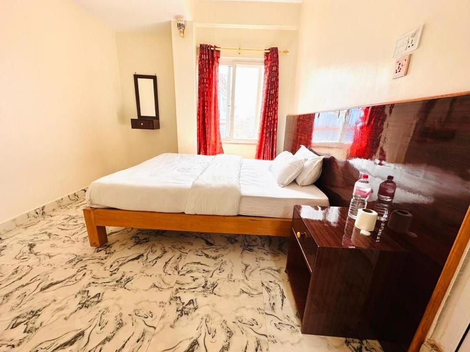 Living room, Photo of the whole room, Seating area, Bedroom, towels