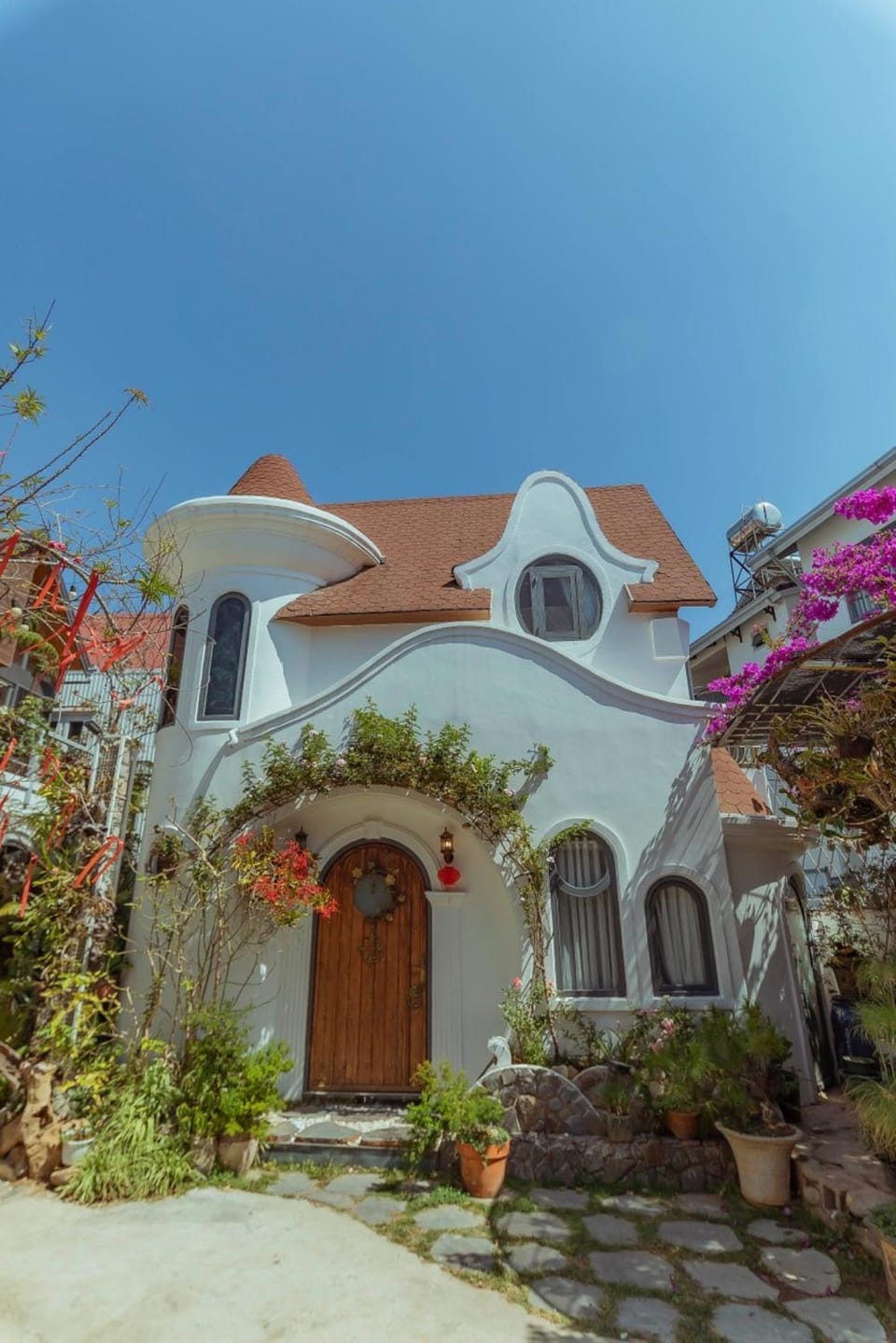 Property building, Day, Garden, Garden, Garden view