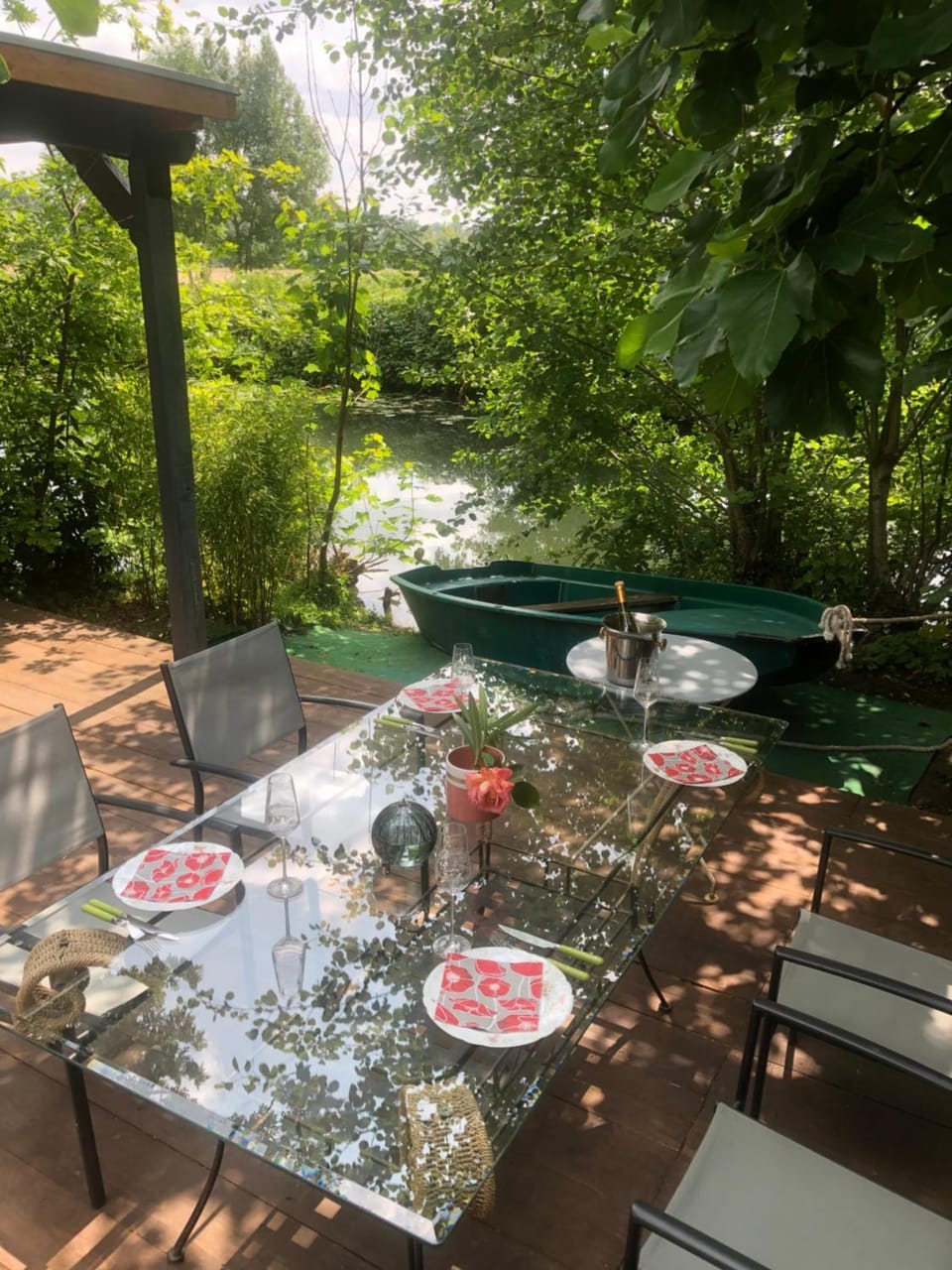 Jacuzzi avec vue sur la rivière l'Yerres Apartment in Île-de-France