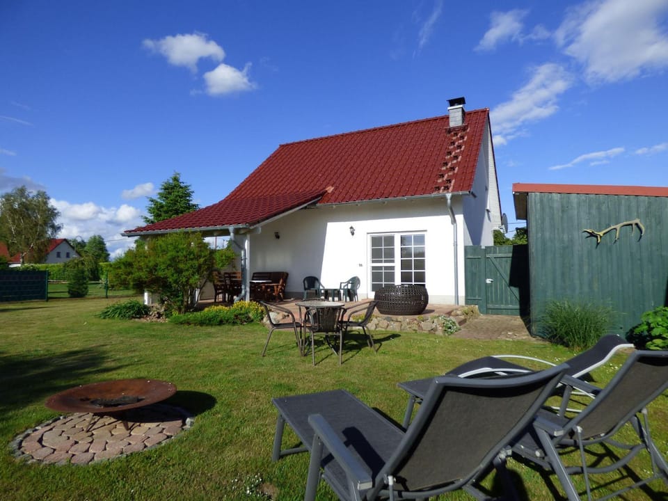 Ferienhaus-Natur-Erholung-Pur-Mecklenburgische-Seenplatte-zwischen-Mueritz-und-Ostsee House in Mecklenburgische Seenplatte