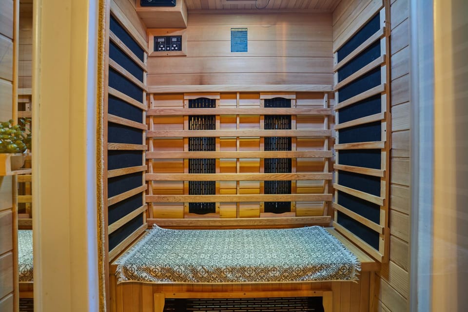 Appart Aix sauna jacuzzi balneo spa privatifs hyper centre historique cour intérieur Apartment in Aix-en-Provence
