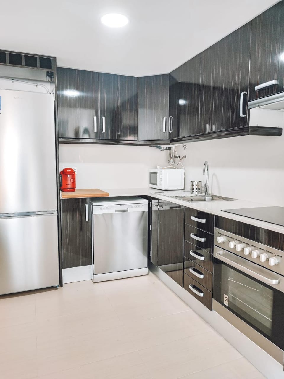 Kitchen or kitchenette, dishwasher, minibar, pet friendly, stove, toaster