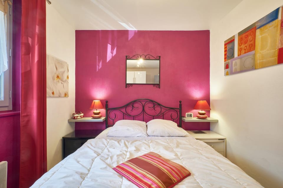 Living room, Bedroom