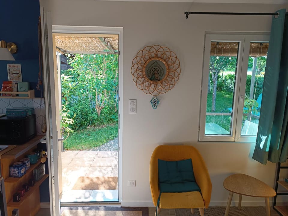 Seating area, Garden view