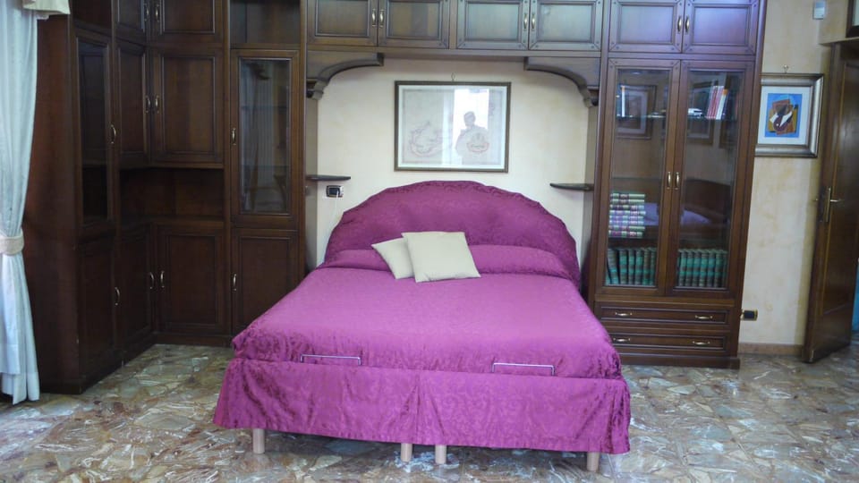 Charming Roma Apartment with 3 Bedrooms Apartment in Rome