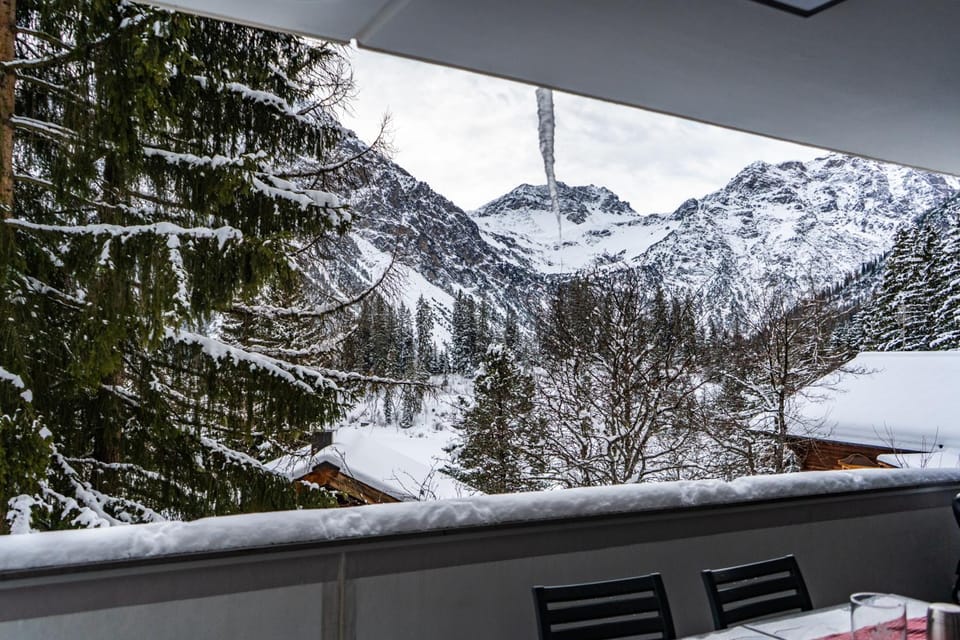 Winter, View (from property/room), Balcony/Terrace