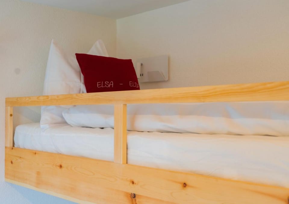 bunk bed