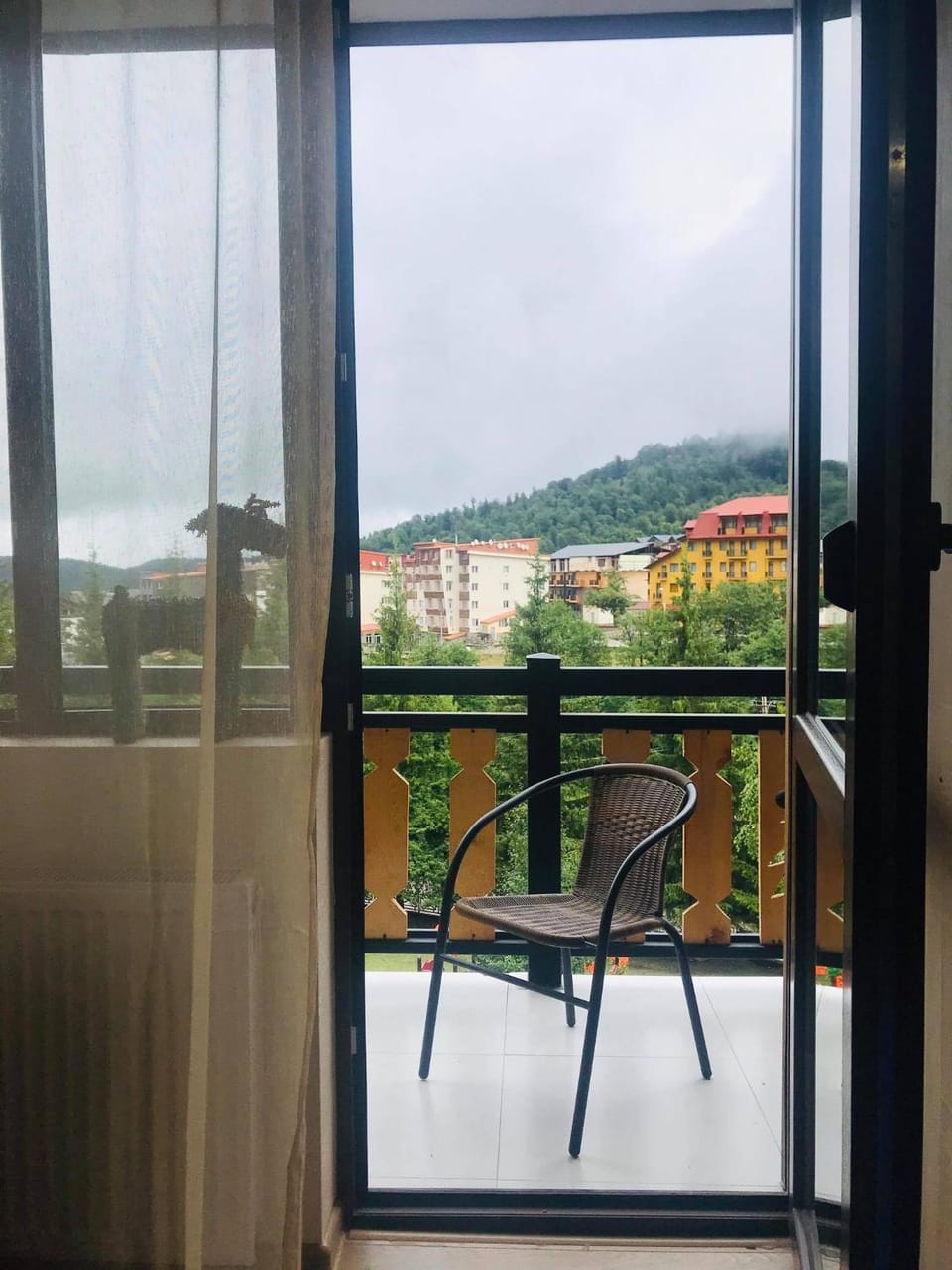 View (from property/room), Balcony/Terrace, Mountain view