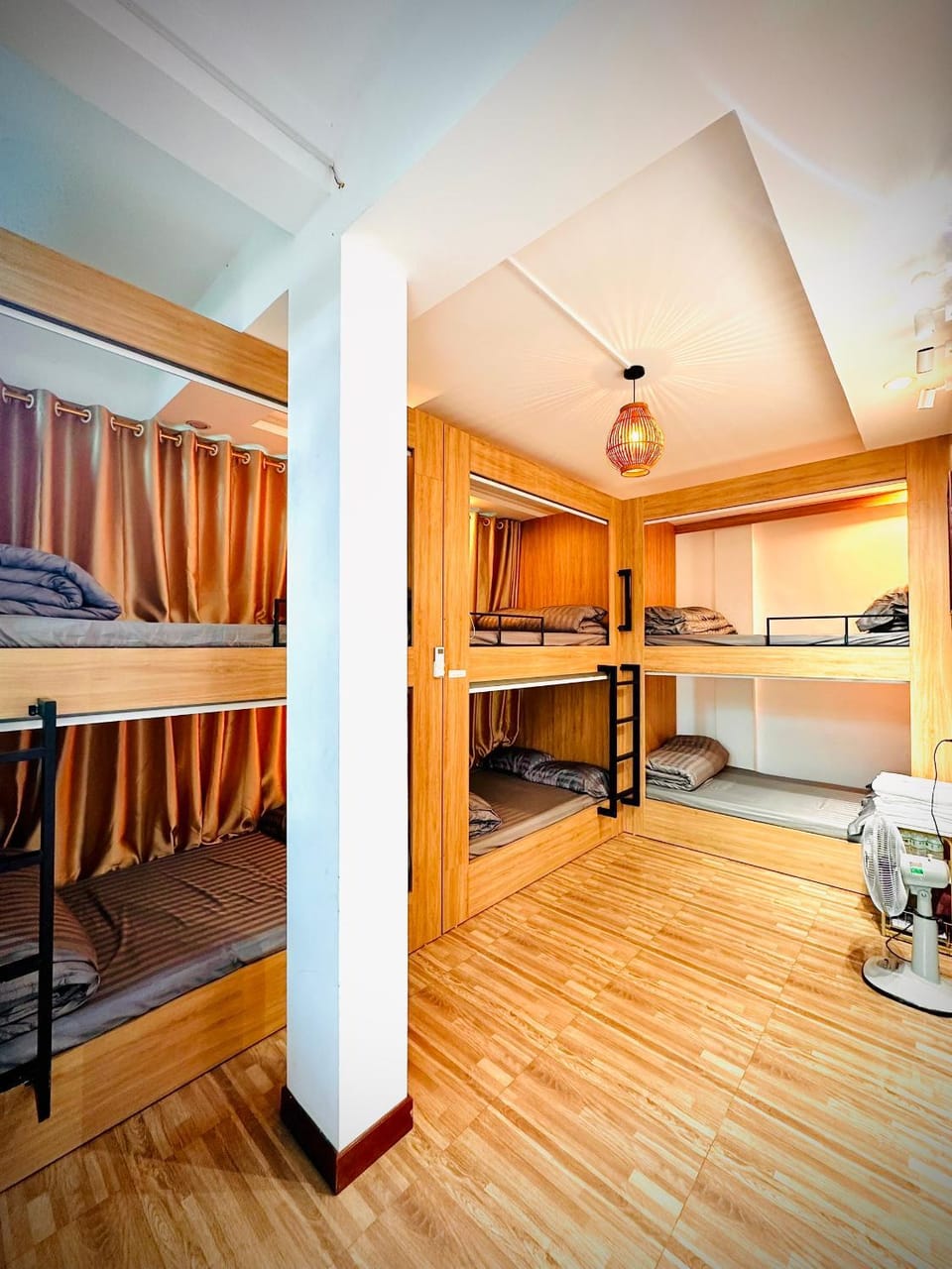 Bed, Bedroom, bunk bed