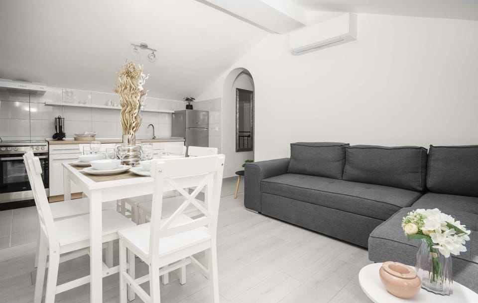 Vila MS2 Apartment in Šibenik-Knin County, Croatia