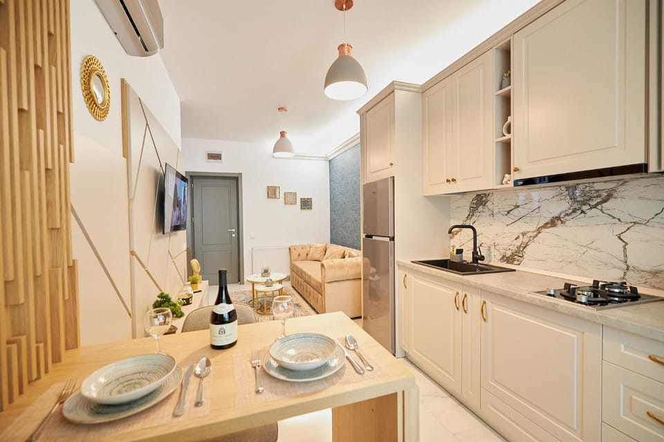 Kitchen or kitchenette, Living room