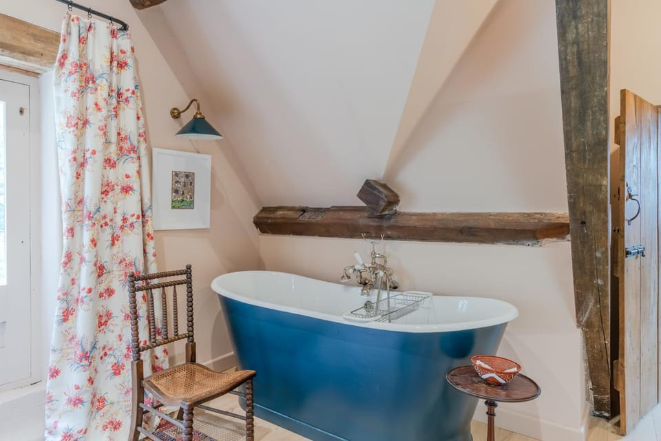 Bathroom, Bath