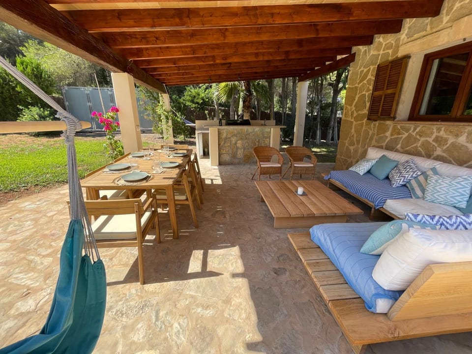Patio, BBQ facilities, Balcony/Terrace, Lounge or bar, Seating area