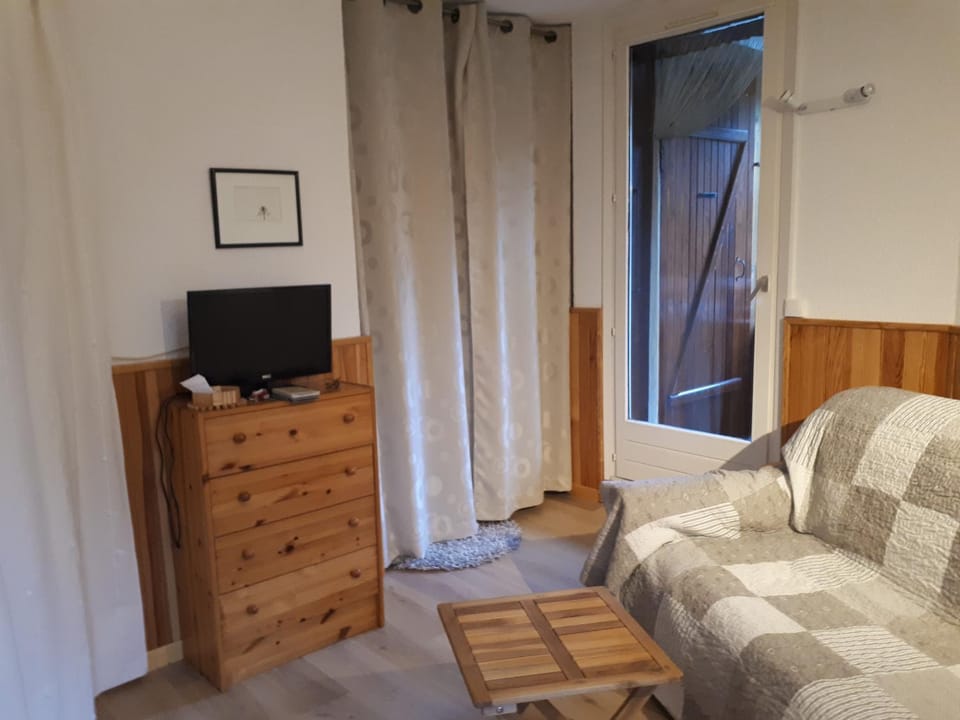 Terrasses de la Foux Coquet studio 80m Labrau 4 couchages Apartment in Allos