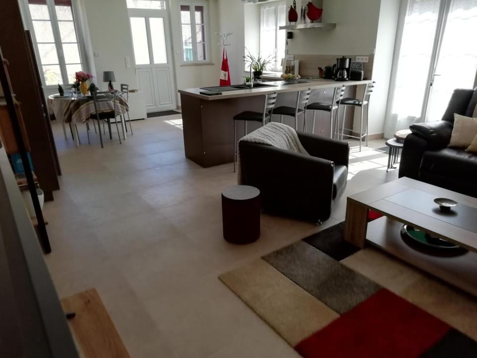 Les Prés de Bondus House in Bourgogne-Franche-Comté