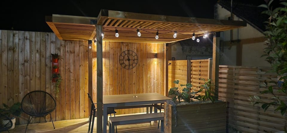 Patio, BBQ facilities