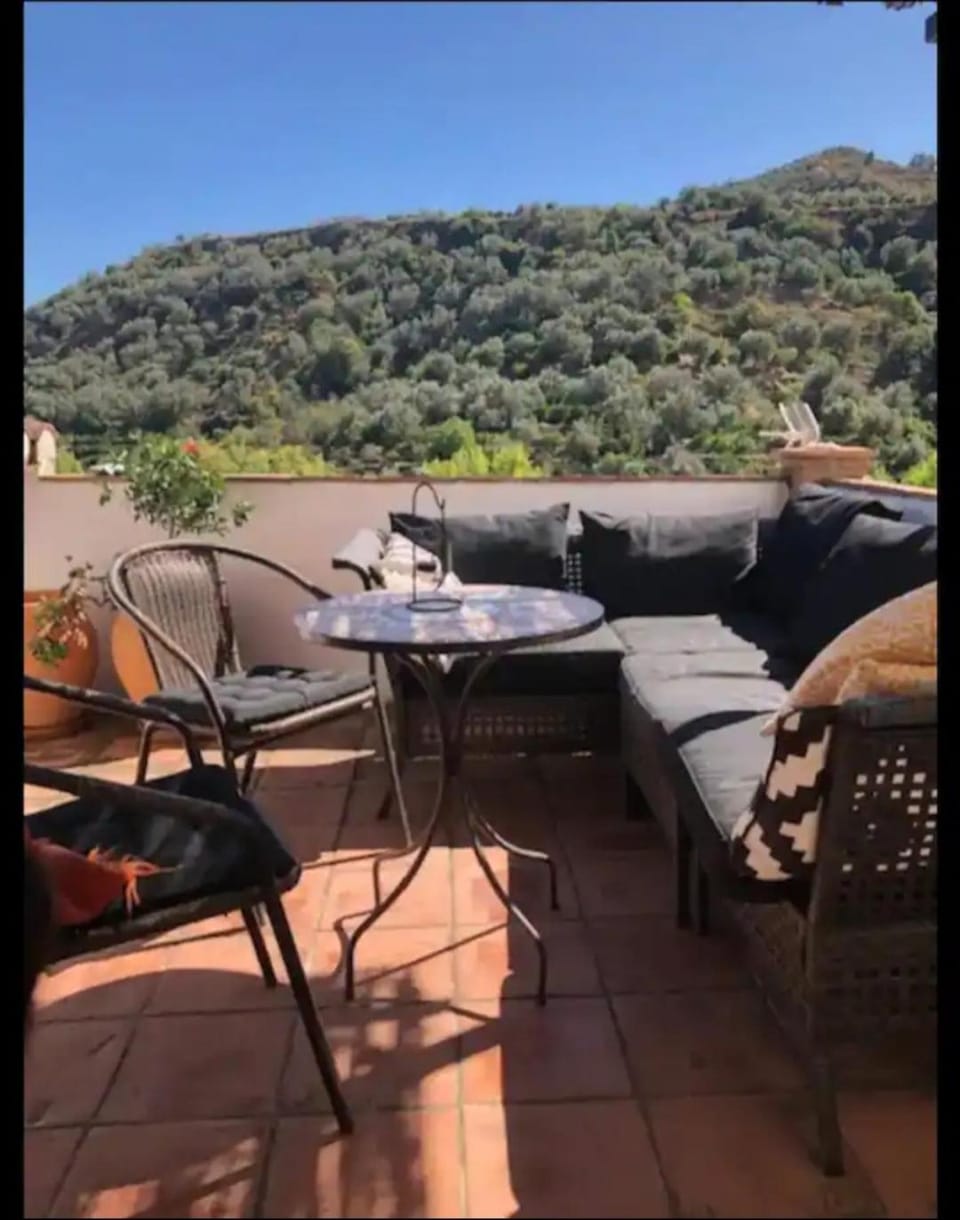 Day, Natural landscape, View (from property/room), Balcony/Terrace, Mountain view