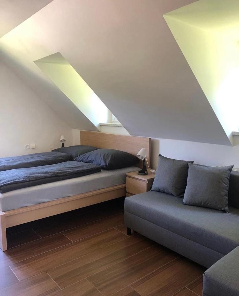 Bed, Bedroom