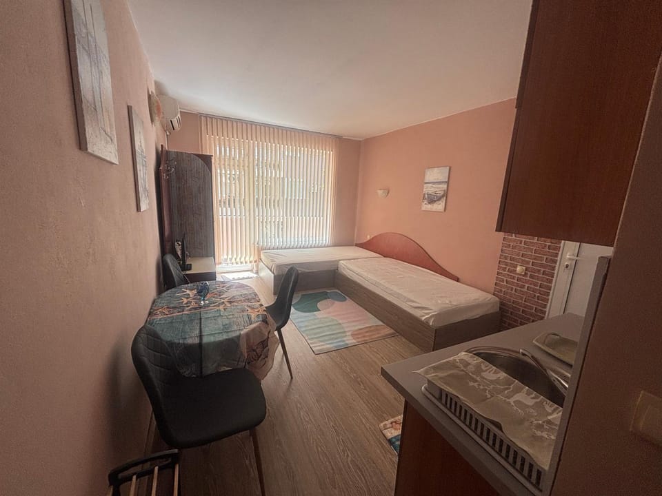 Art Guest House Orchidea Bed and Breakfast in Pomorie