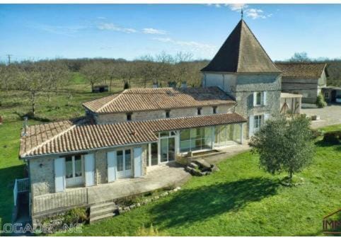 Property building, Garden view