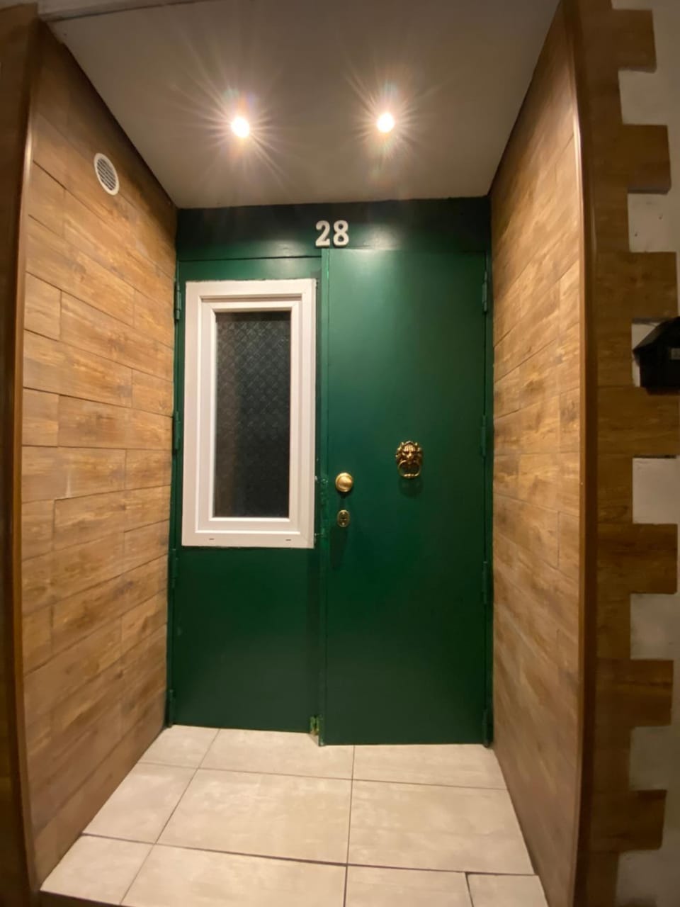 Facade/entrance
