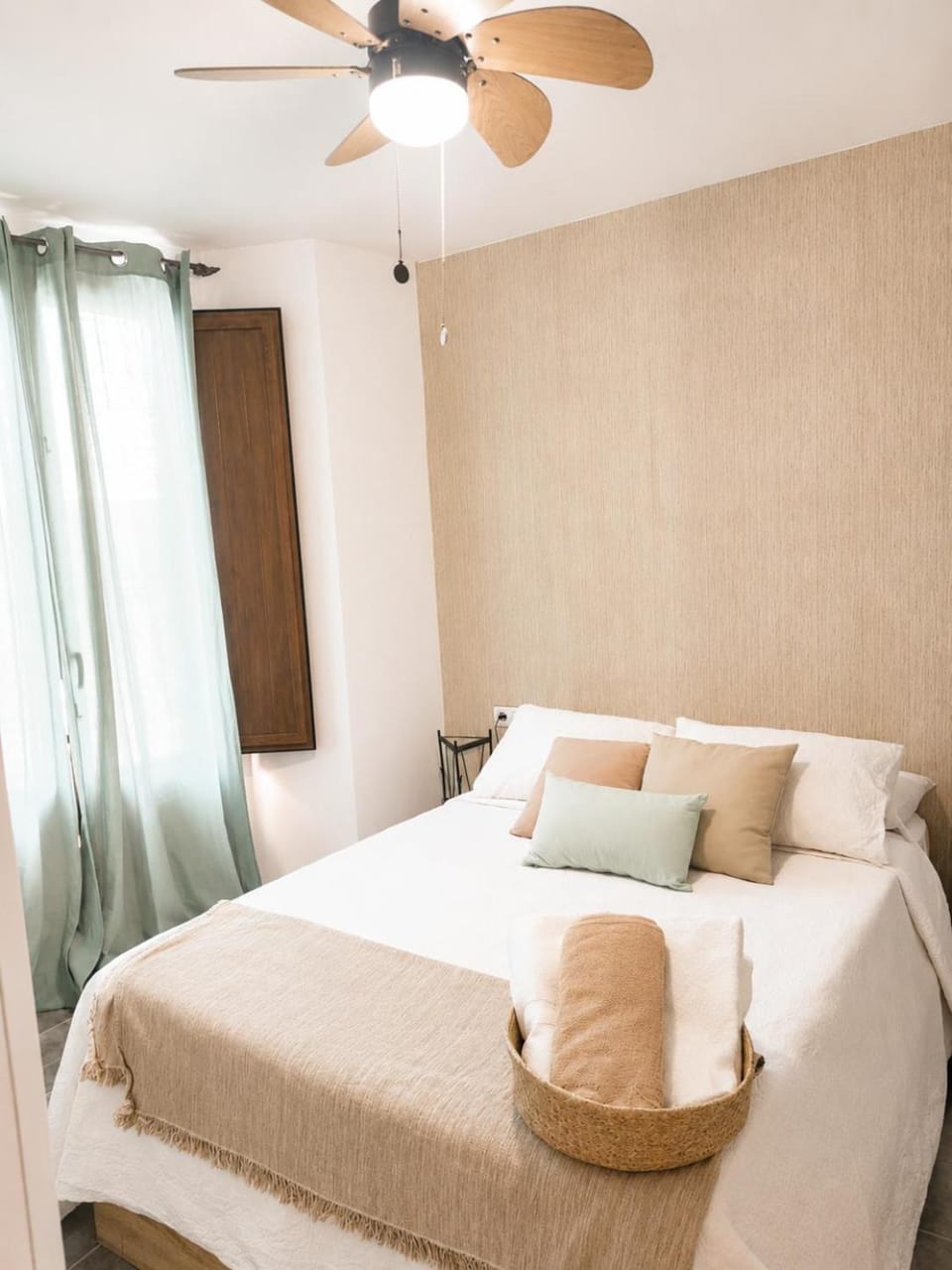 Expoholidays - Granada centro Elvira PARKING gratis Apartment in Granada