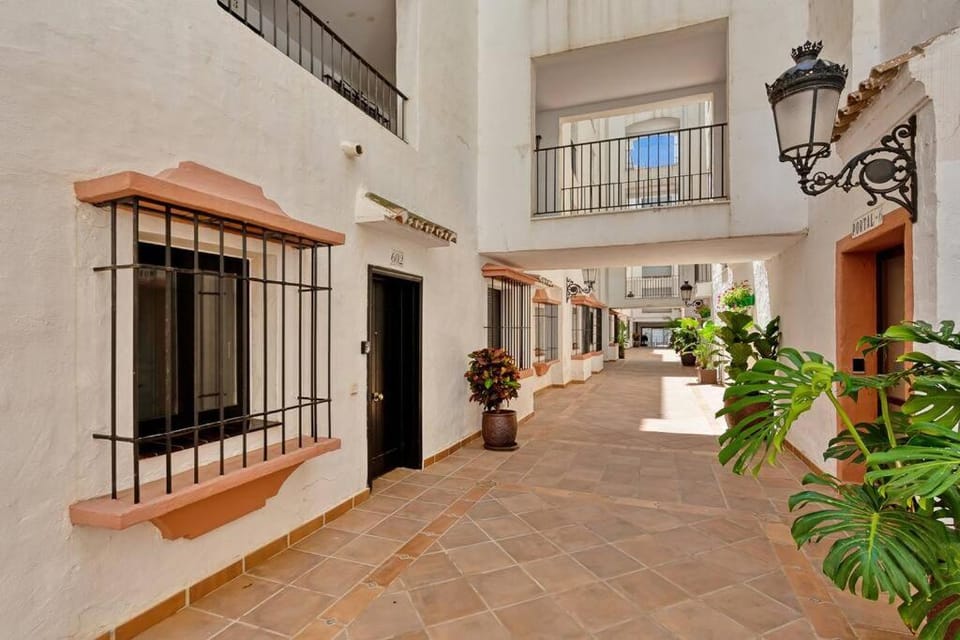 Modern 3 bed Apartment in Puerto Banus, Marbella Apartment in Marbella