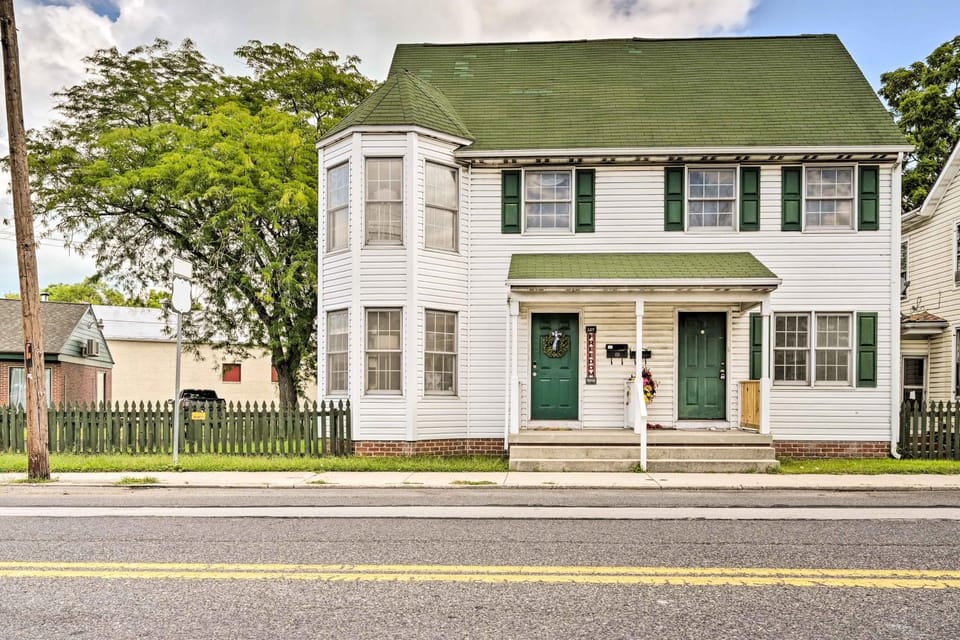 Historic Dtwn Home: 2 Mi to Military Park! House in Gettysburg