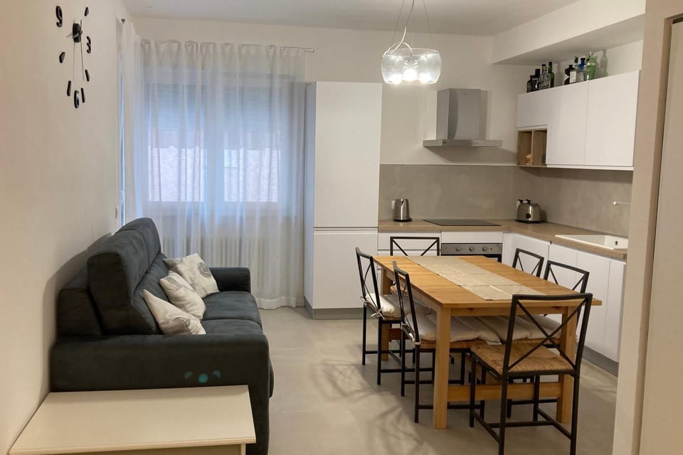 TV and multimedia, Living room, dishwasher, pet friendly, stove, kitchen, air conditioner