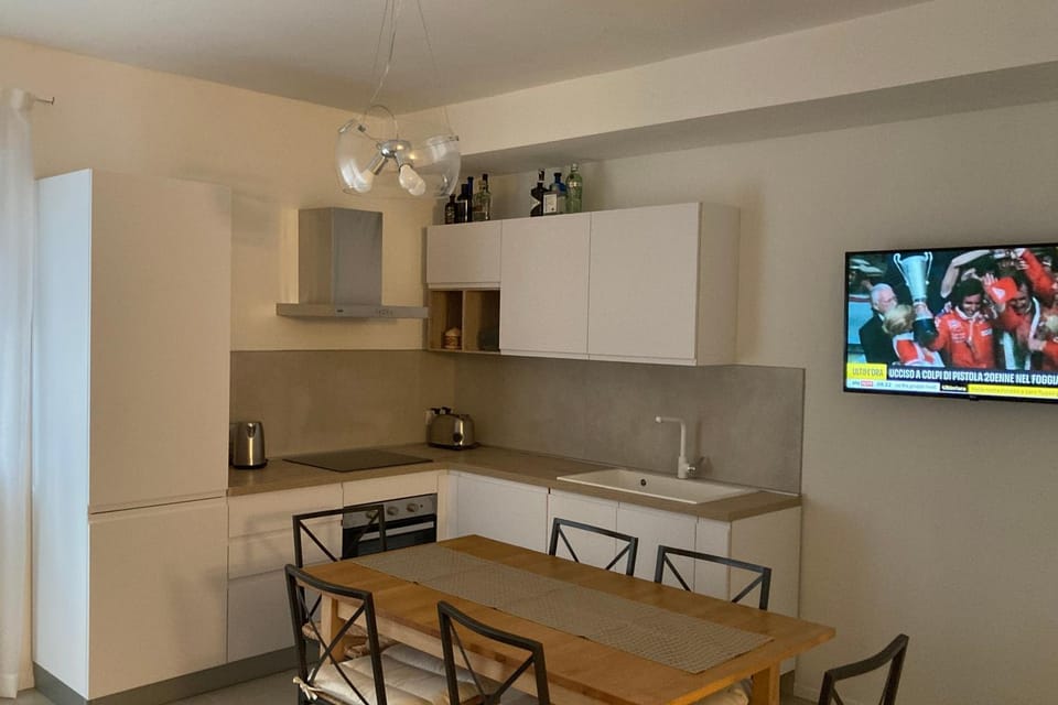 TV and multimedia, Living room, dishwasher, pet friendly, stove, kitchen