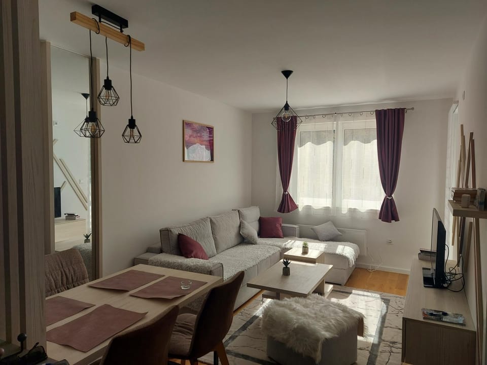 Living room, Photo of the whole room, Seating area