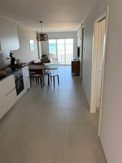 Superbe appartement Première ligne de mer Apartment in Roses
