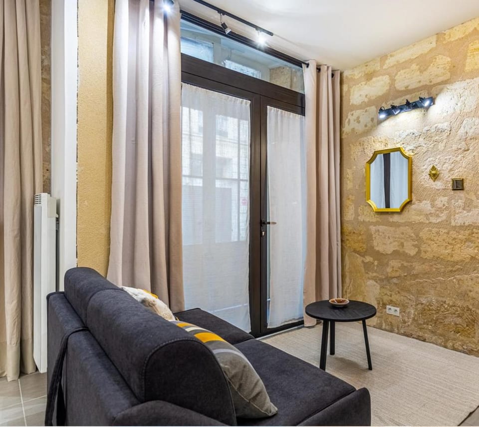GuestReady - Cozy apt in Frederic & Isabelle place Apartment in Bordeaux