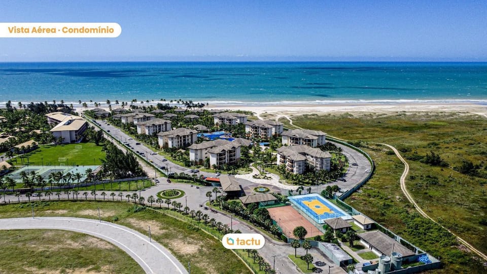 Off site, Bird's eye view