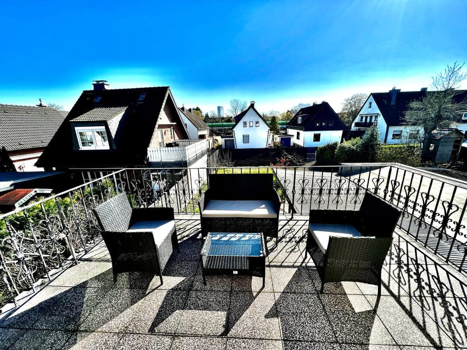 View (from property/room), Balcony/Terrace