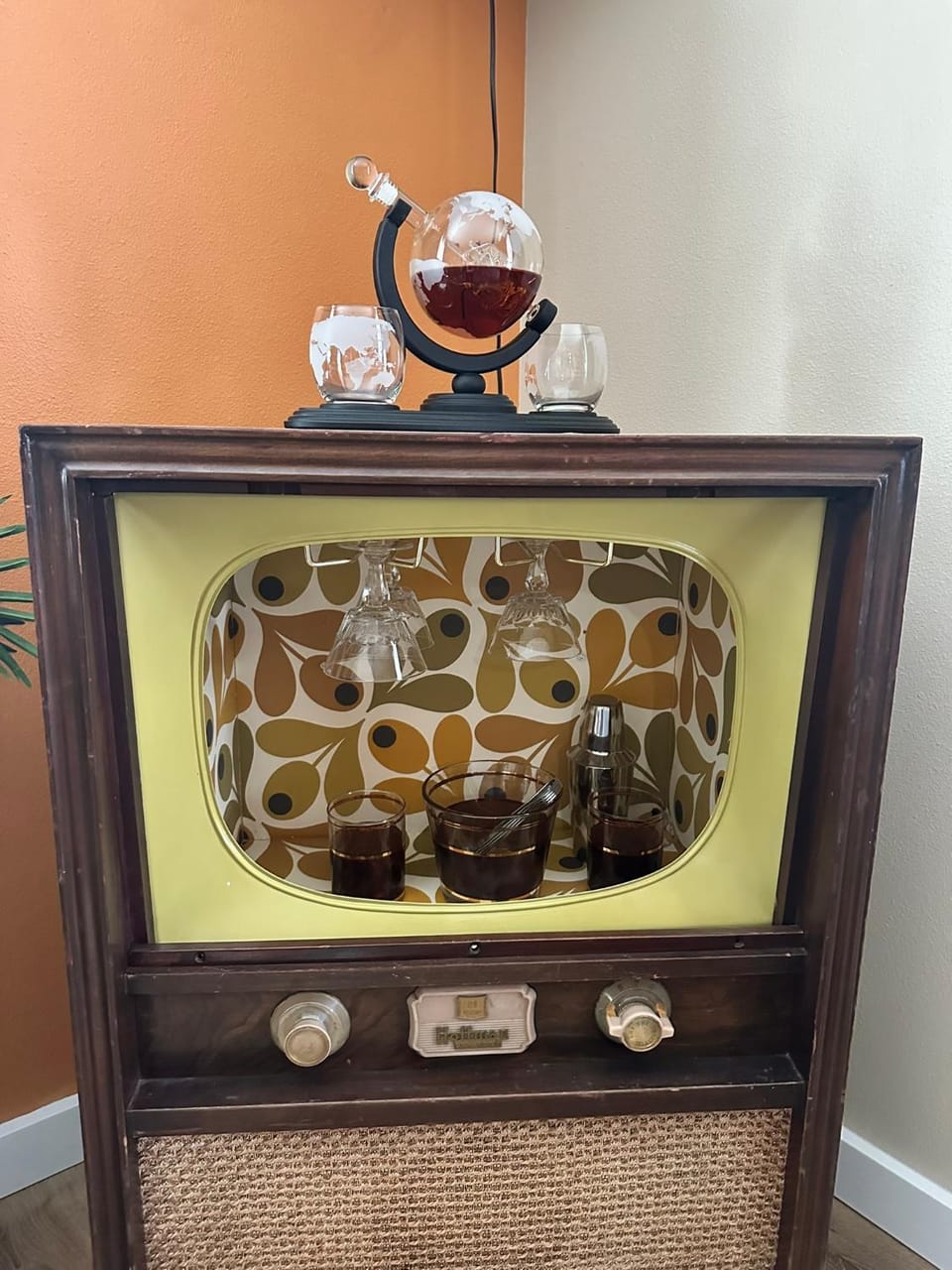 Mad Men Apartment in Salem